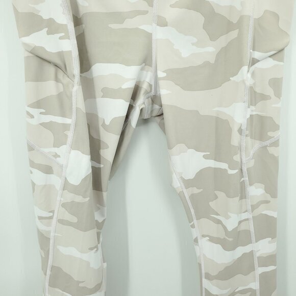Athleta Camo Contender 7/8 Tight Camo Legging L White/Tan - Picture 6 of 16